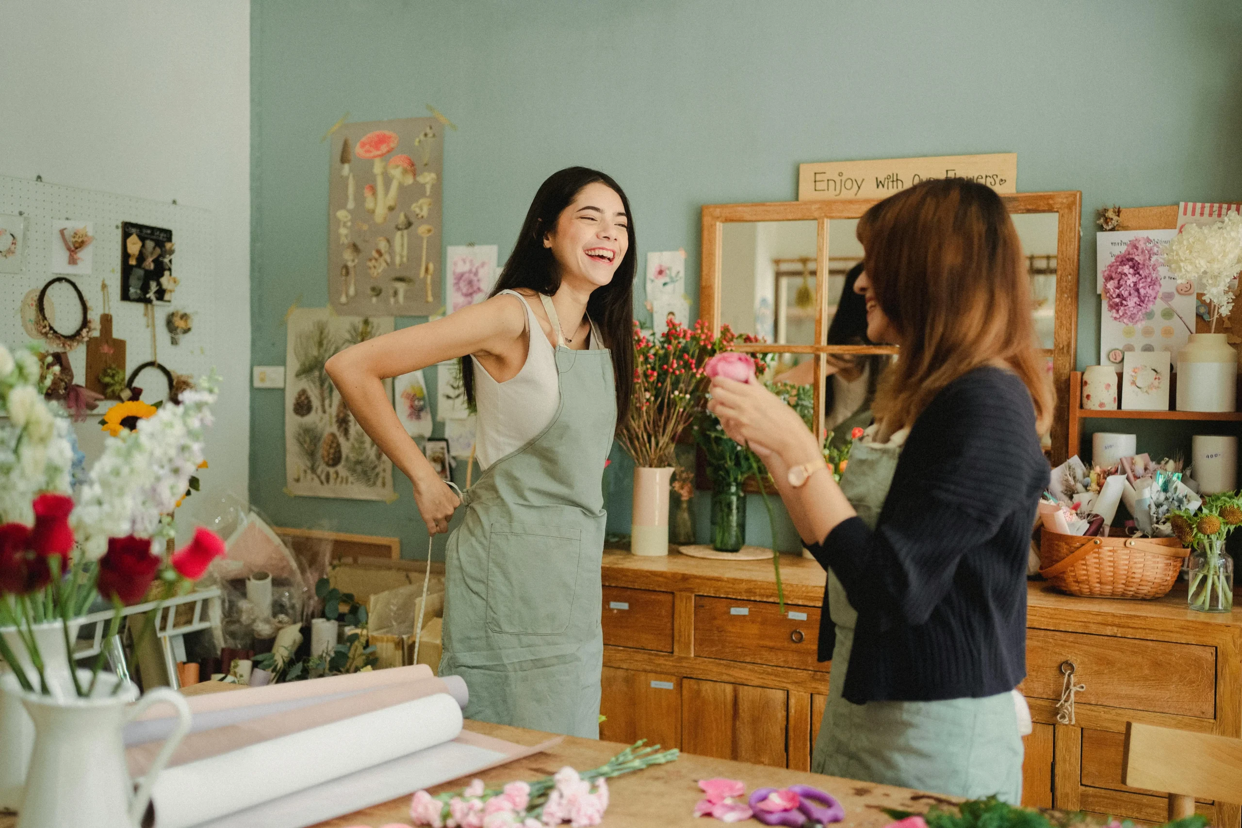 Why These 30+ Chic Retail Worker Outfit Ideas Are Blowing Up