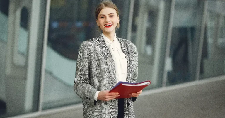 20+ Manager Outfits Women You Will Love to Wear Right Now