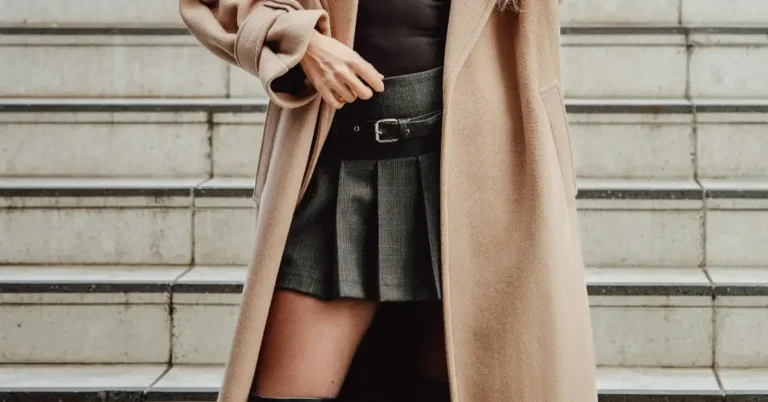 15+ Stunning Pleated Skirt Outfit Ideas You Need to Try