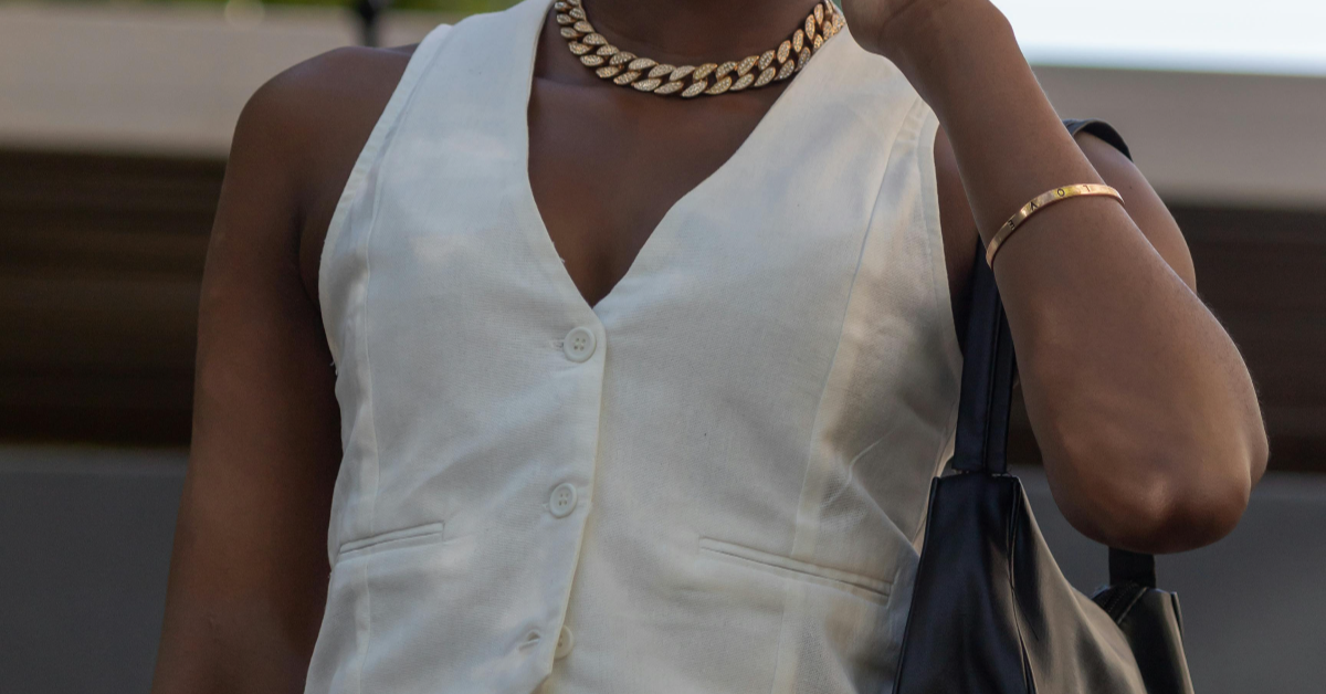 11+ White Vest Outfit Ideas That Look Stupidly Expensive