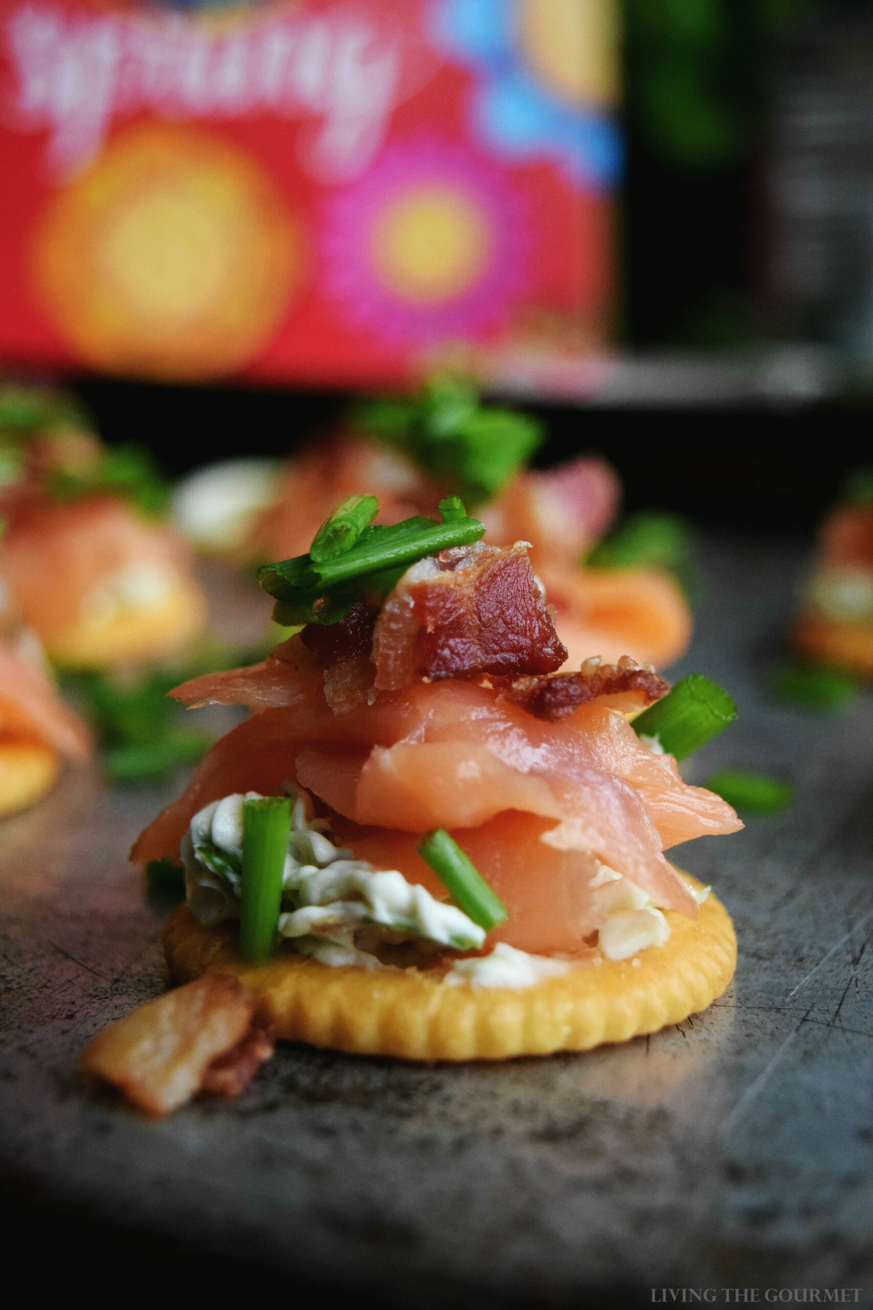 smoked salmon on bagel thins with capers